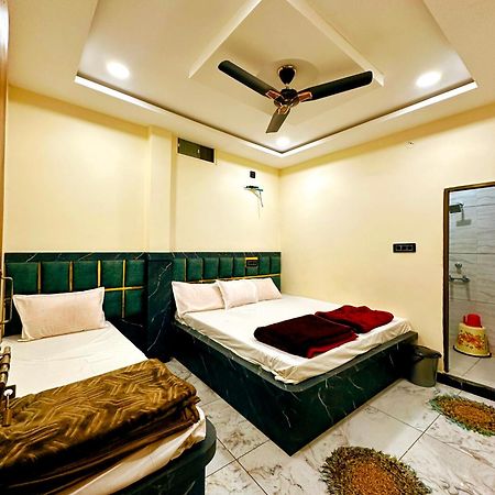 Hotel Shiv Gouri Palace Ujjain Bagian luar foto